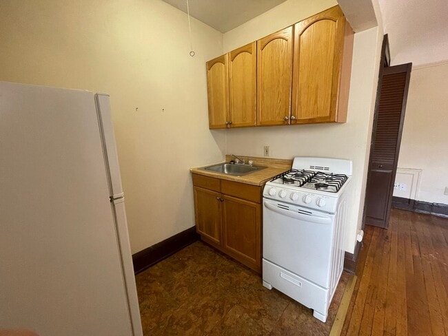 Interior Photo - 1315 Cass