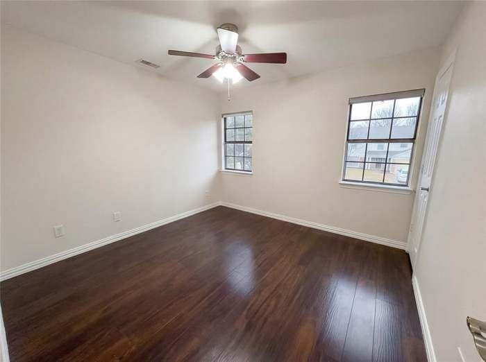 Building Photo - 1951 Pin Oak Dr