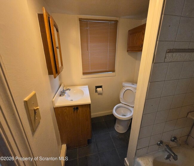 Building Photo - 1136 Luzerne St