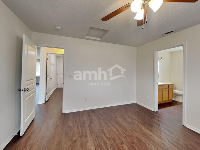 Building Photo - 1754 W Oakley Way