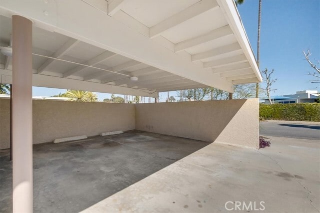 Building Photo - 745 Domingo Dr