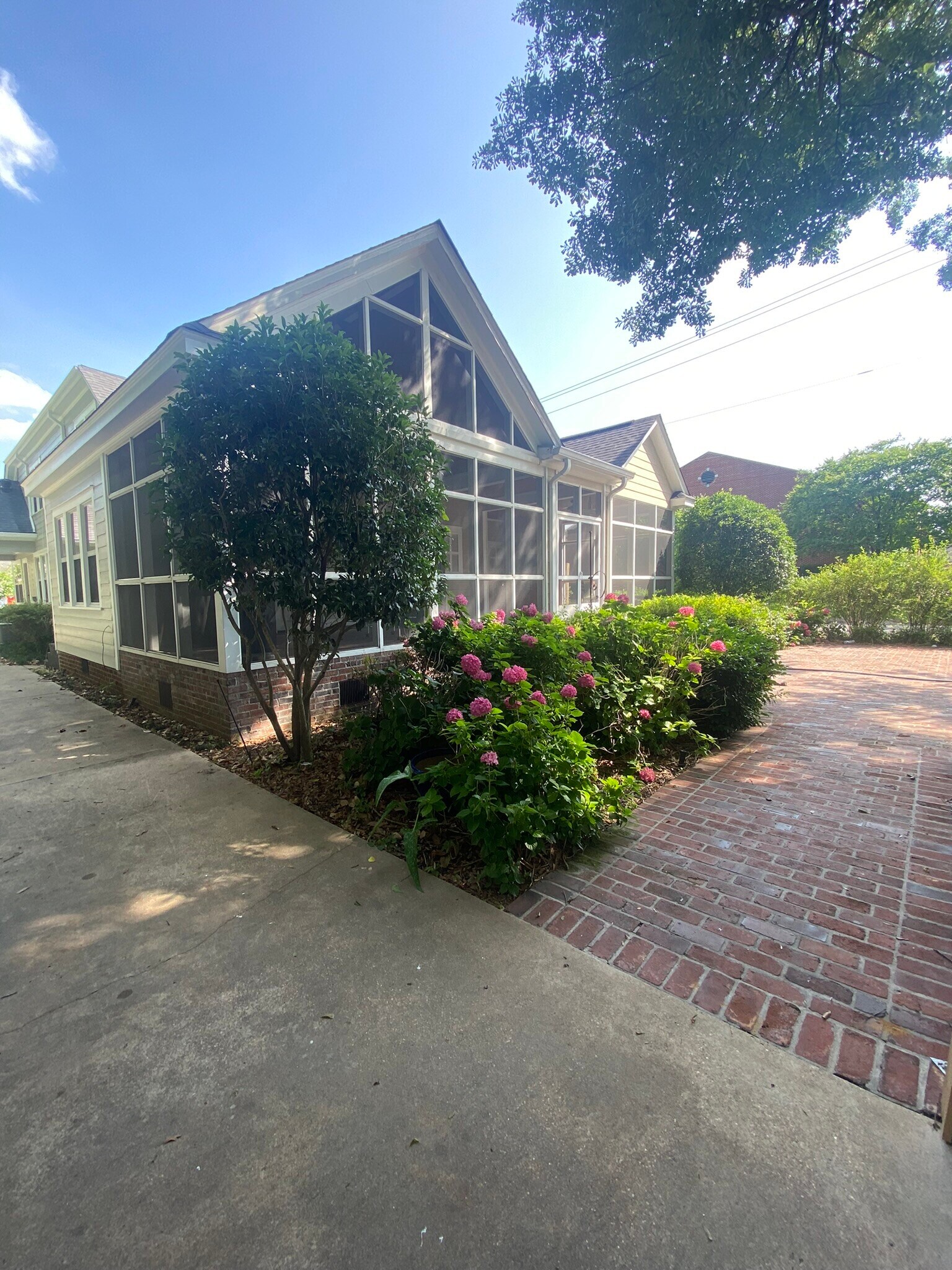 Building Photo - 601 Glenmar Ave