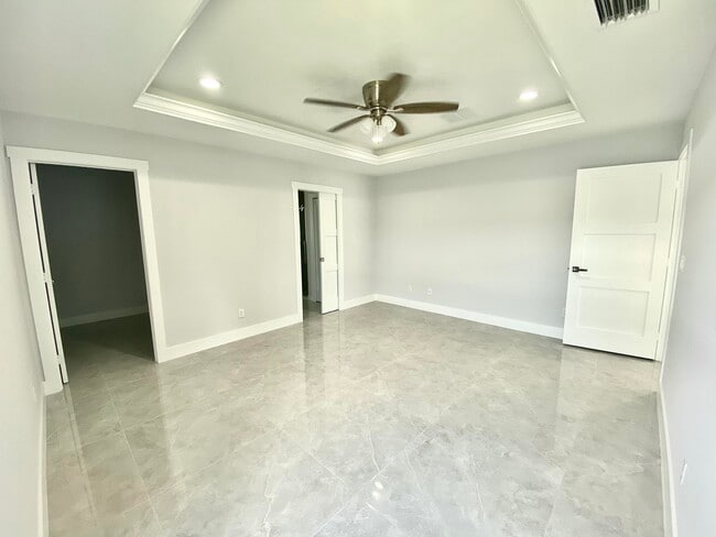 Building Photo - 5807 Raintree Trail