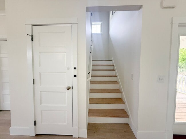 Building Photo - Pet-Friendly 3-Bedroom Home with Modern Features, Covered Deck & Bright Open Space