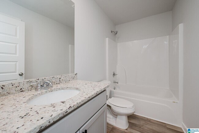 Building Photo - 501 Polo Way
