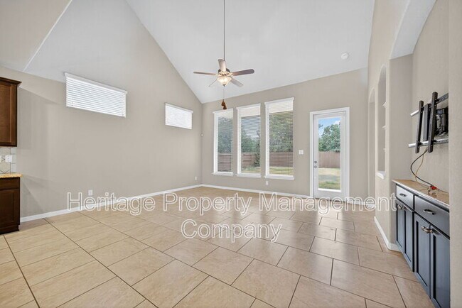 Building Photo - 1226 Hidden Cave Dr