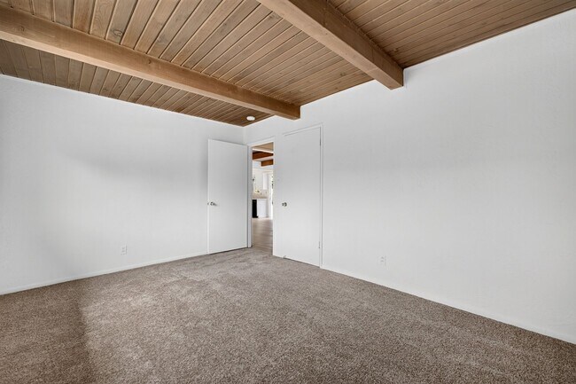 Building Photo - Freshly Renovated Single-Story Home with Huge Backyard & Prime Commuter Location!