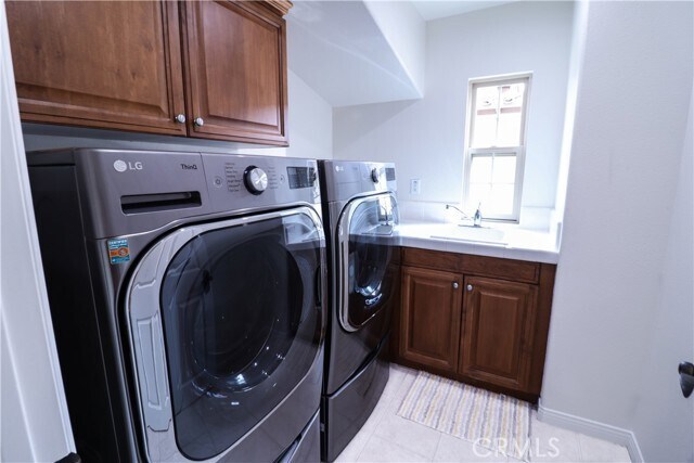 Building Photo - 37 View Terrace