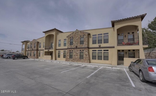 Building Photo - 501 Redd Rd