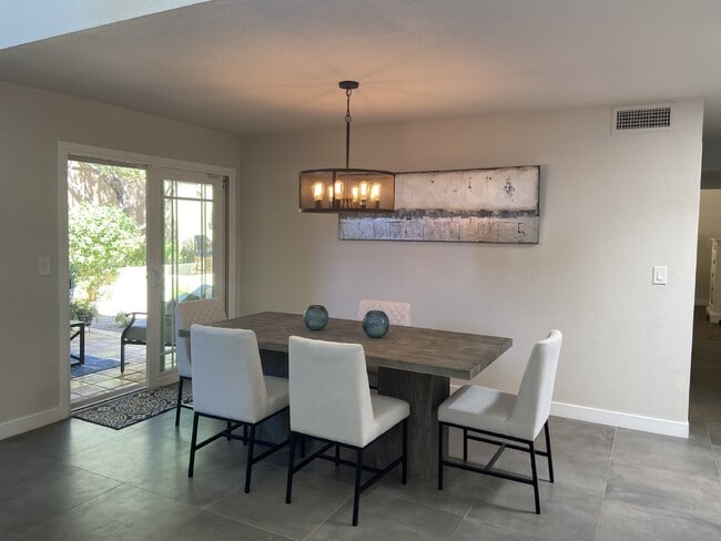 Building Photo - Rare Three Bedroom, Three Bath Biltmore Co...