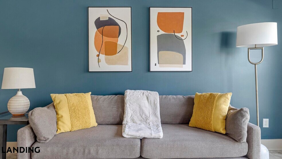 Building Photo - 349 Decatur St. SE