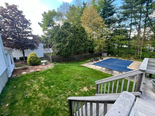 Building Photo - Single Family, Raised Ranch With Many Upda...