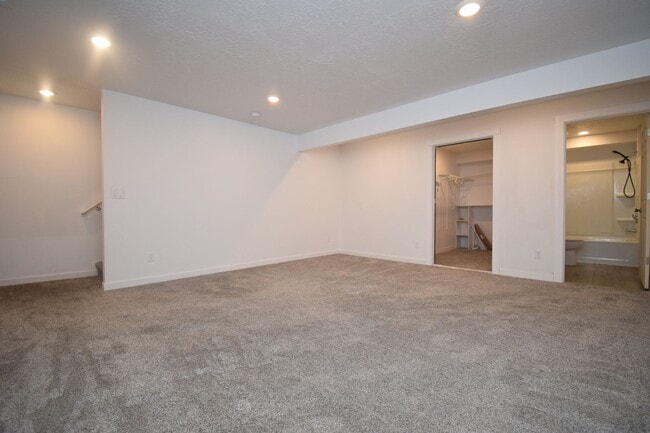 Building Photo - Beautiful 4 Bed Eagle Mountain Home, Near Parks & Lake!!