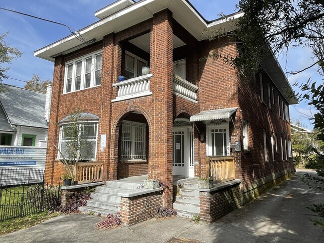 Primary Photo - 2585 Post St