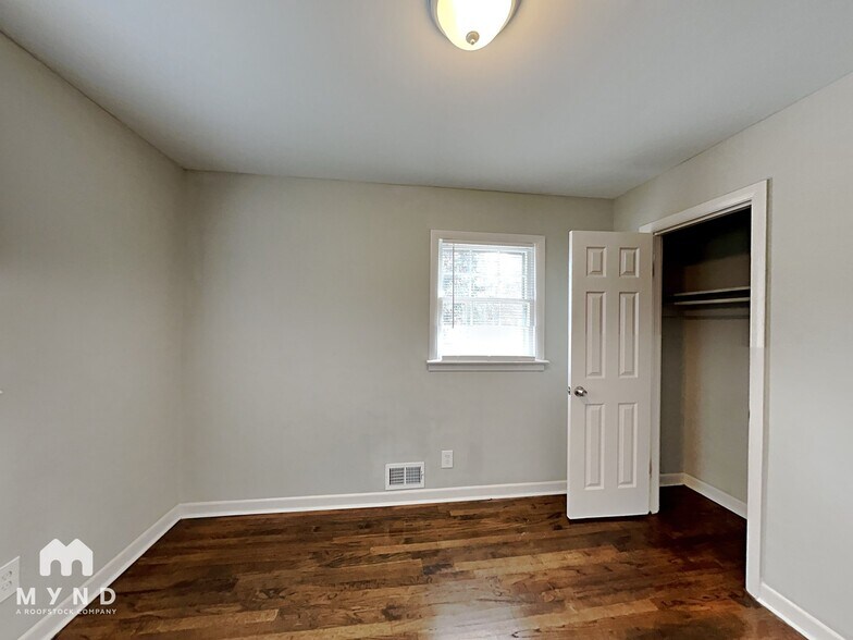 Building Photo - 7614 Connell Dr