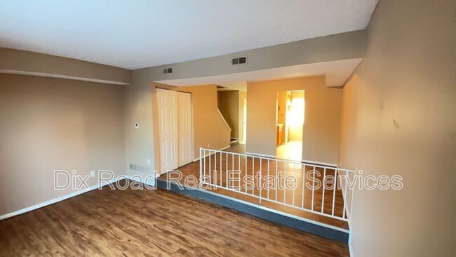 Building Photo - 1415 Villa Ct