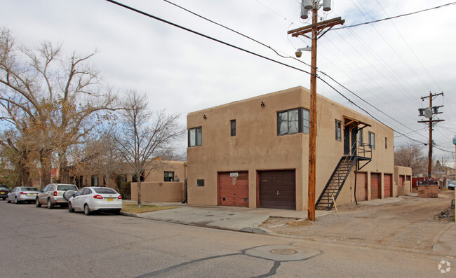 Building Photo - 920 Lead Ave SW