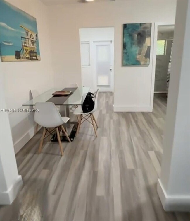 Building Photo - 761 Euclid Ave