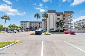 Building Photo - 4100 Ocean Beach Blvd