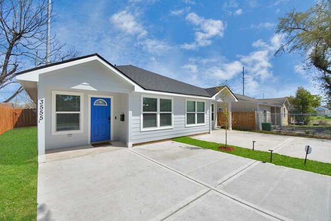 Building Photo - 3555 Nathaniel Brown St