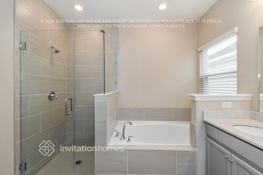 Building Photo - 6316 Starlight Dr