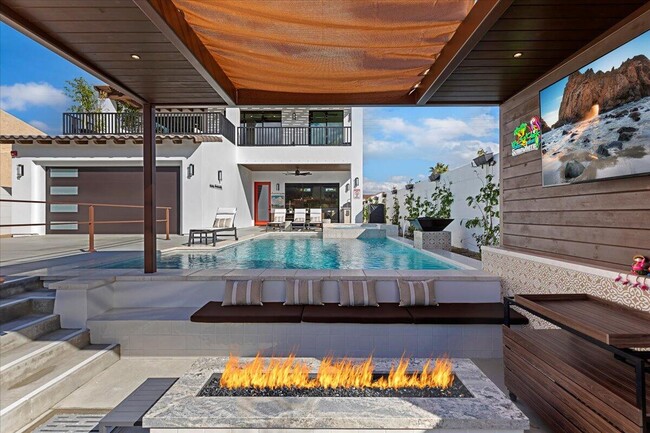 Building Photo - 51120 Avenida Navarro