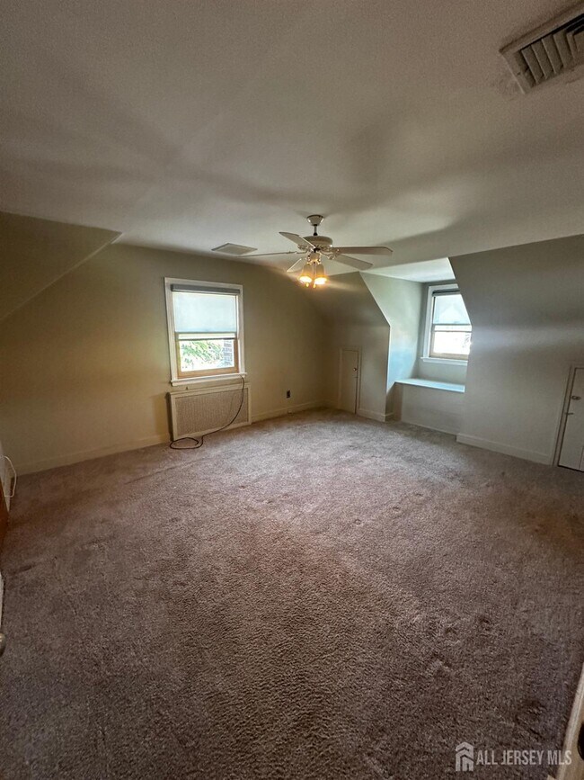 Building Photo - 277 Dukes Rd