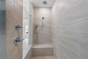 Building Photo - 2862 Evanshire Ave