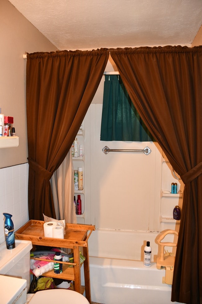 Building Photo - 1912 Virginia Ave