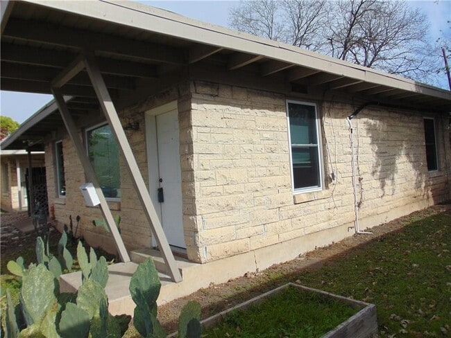 Building Photo - 5311 Link Ave