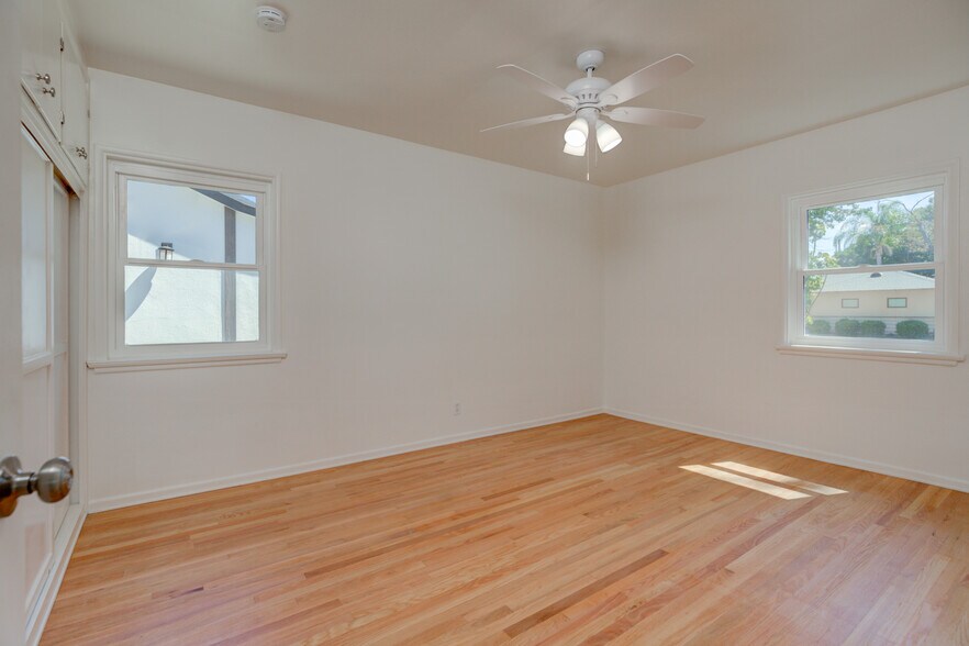 Bedroom 2 - 14733 Mccormick St