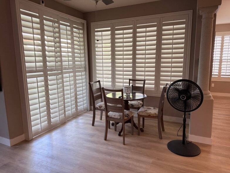 Building Photo - 10246 Rio de Thule Ln