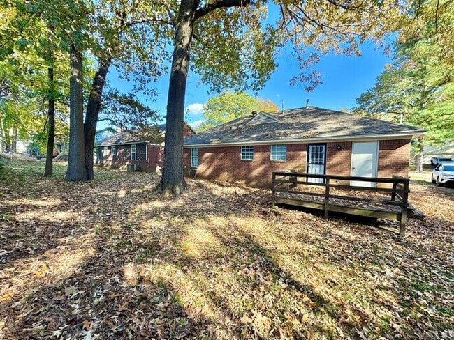 Building Photo - 4015 Hofburg St