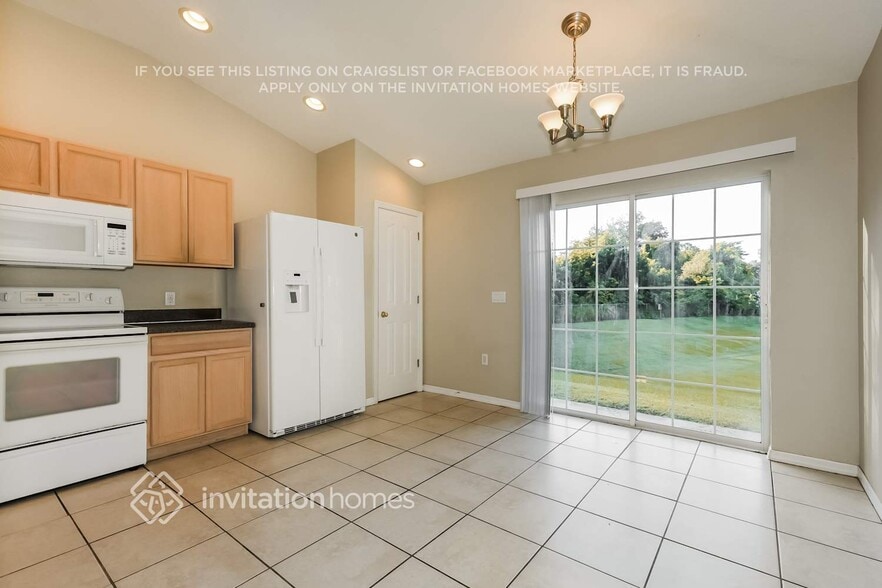 Building Photo - 11916 Mango Groves Blvd