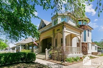 Building Photo - EXTRAORDINARY historic rental opportunity ...