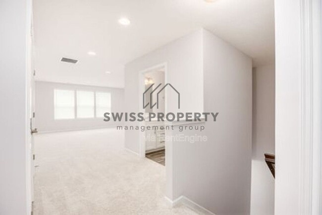 Building Photo - 12281 Rooster Tail Dr