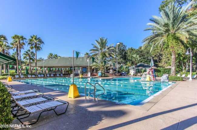 Building Photo - Hot Summer, Sparkling Pools and Golf!
