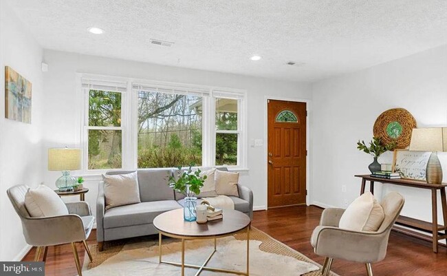 Building Photo - 7804 Old Carolina Rd