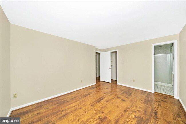 Building Photo - 106 Lamont Ln