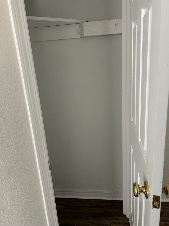 Building Photo - 1474 N Caddo Ave