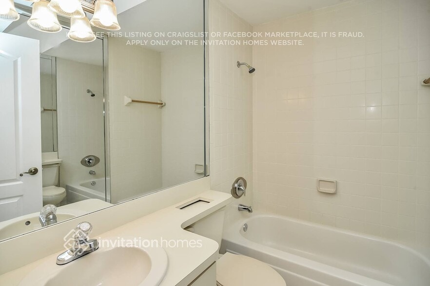 Building Photo - 14655 SW 139th Ct