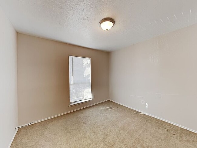 Building Photo - No Application Fees*