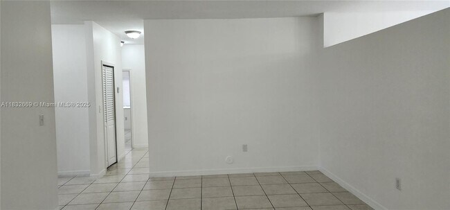 Building Photo - 14935 SW 34th St
