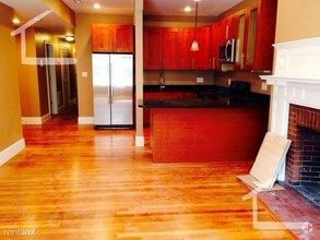 Building Photo - 4 br, 2 bath Condo - 17 Saint Lukes Rd Apt...