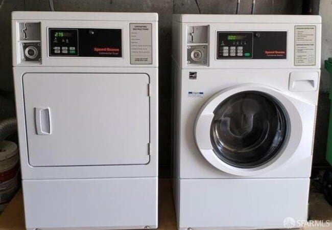 Building Photo - 365 22nd Ave