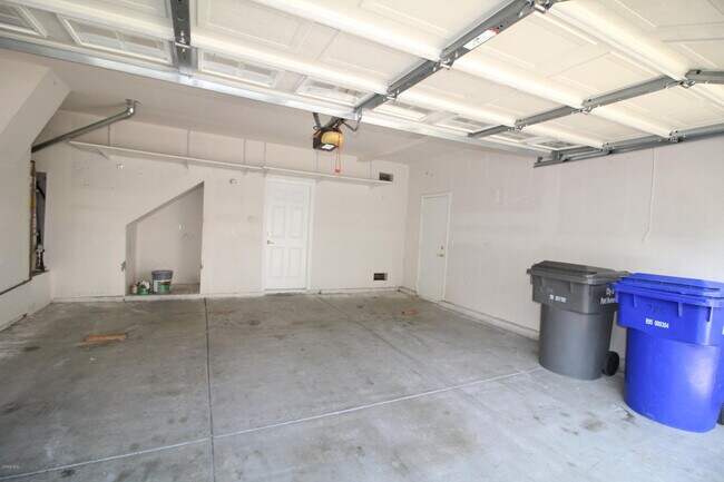 Building Photo - 785 E Port Hueneme Rd