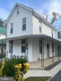 Building Photo - 762 Broad St