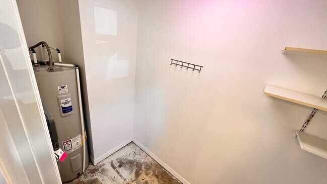 Building Photo - Charming 2 Bedroom, 1 Bathroom Home in Deltona!!