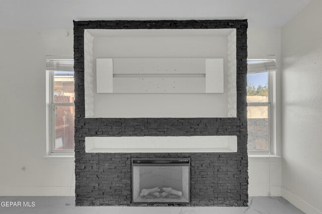 Building Photo - 536 Achim Dr