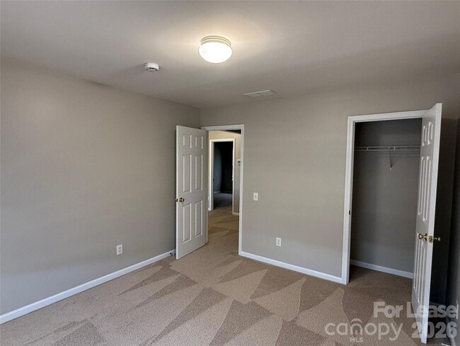 Building Photo - 8611 Dennington Grove Ln